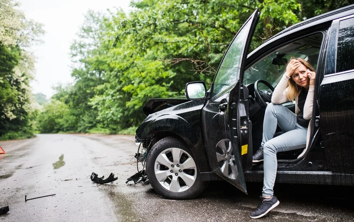 femme accident voiture